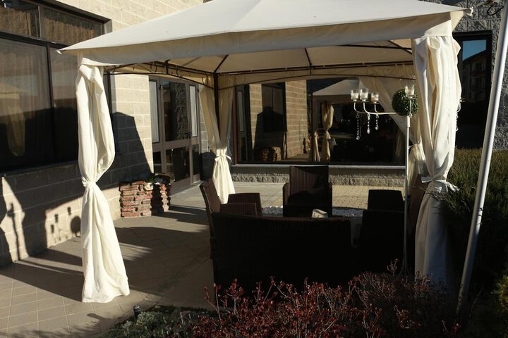Terrace/Patio 21 of 59