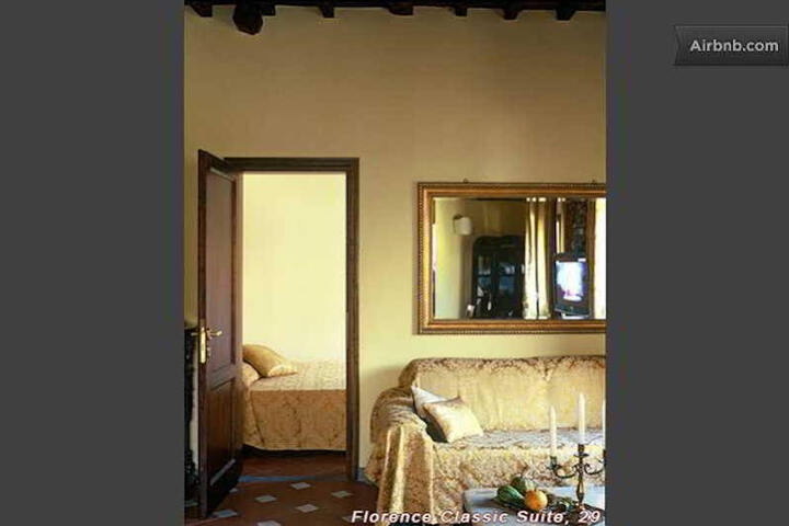 Room 1 of 10