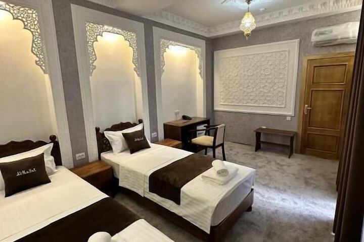 Room 3 of 25