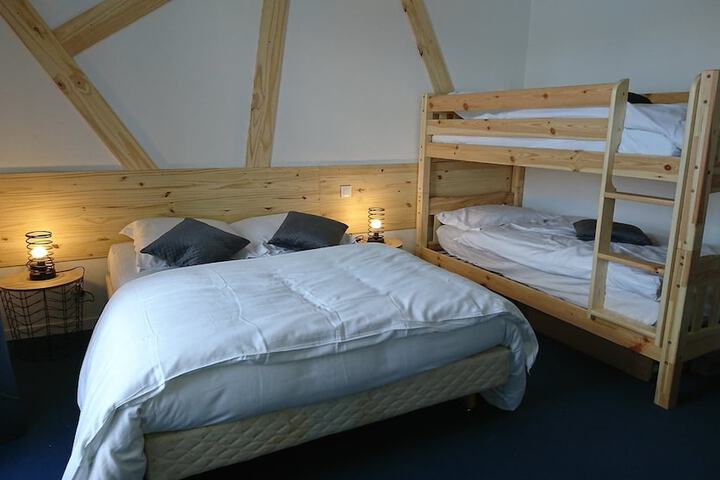 Room 6 of 71