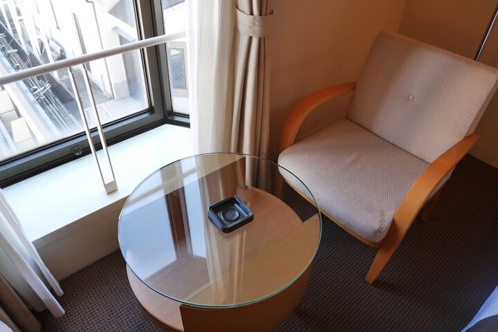 Room 13 of 108