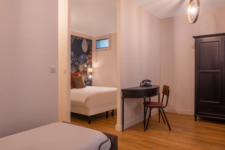Room 11 of 22