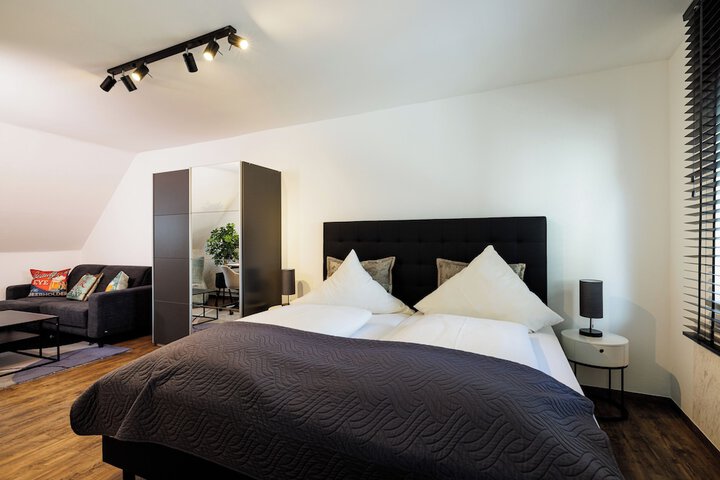 Room 50 of 64