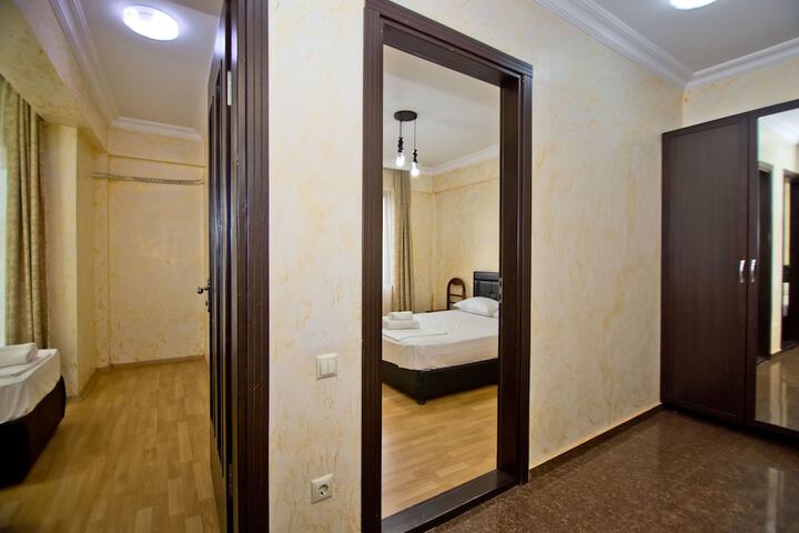 Room 64 of 93