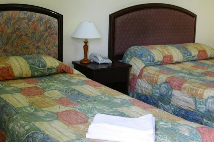 Room 4 of 24