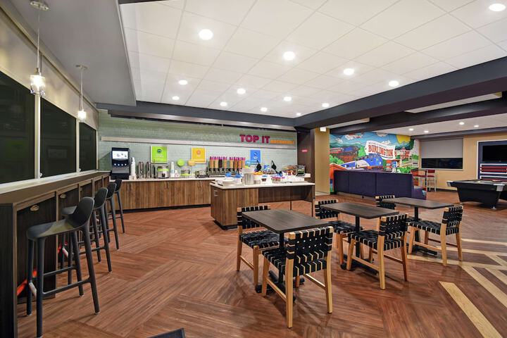Breakfast area