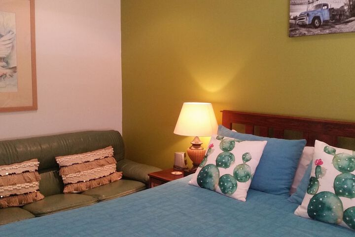 Room 11 of 68