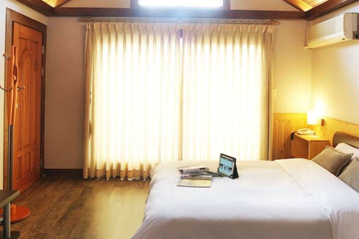 Room 20 of 57