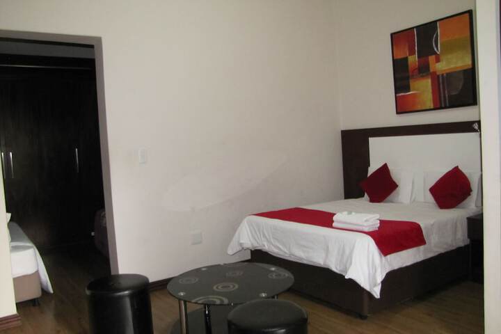 Room 8 of 38