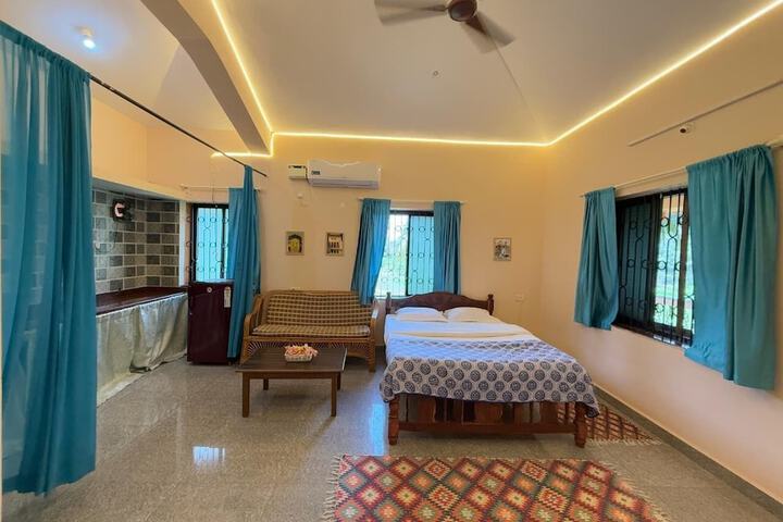 Room 7 of 11