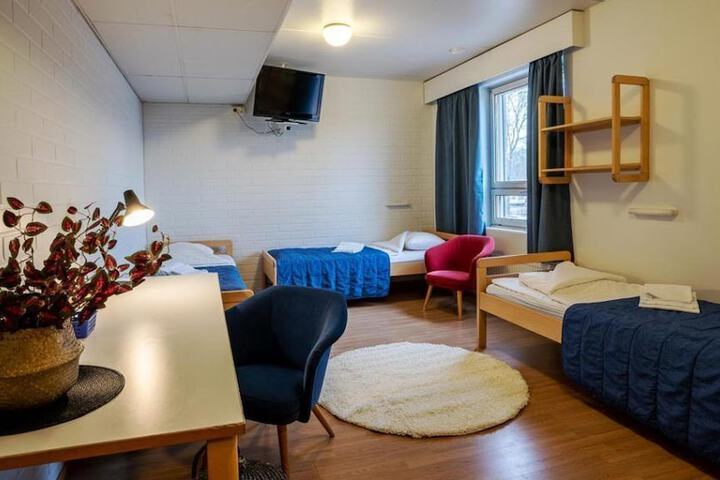 Room 9 of 29