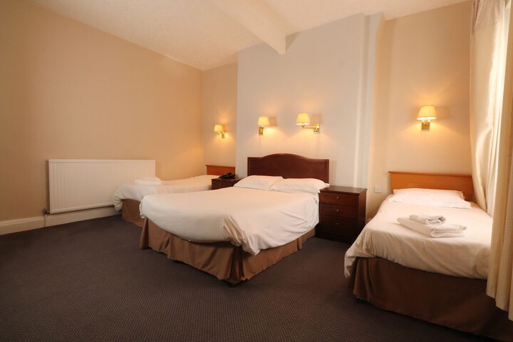Room 9 of 95