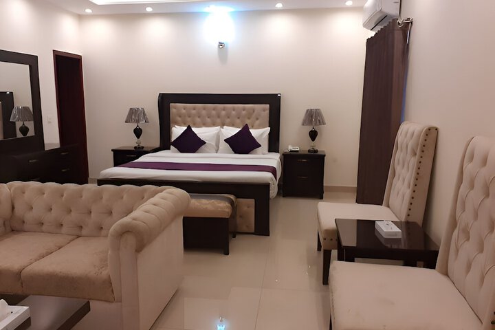 Room 6 of 29