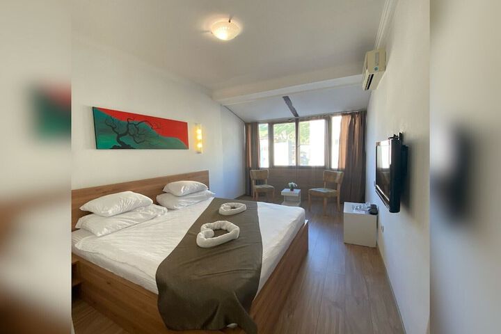 Room 10 of 46