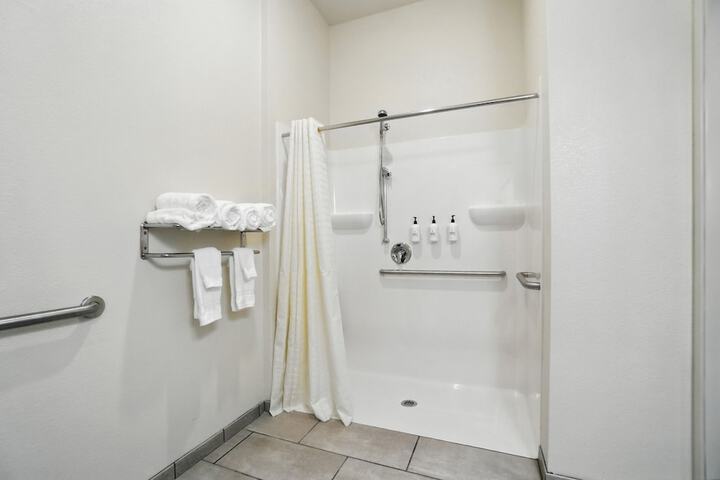 Room 62 of 109