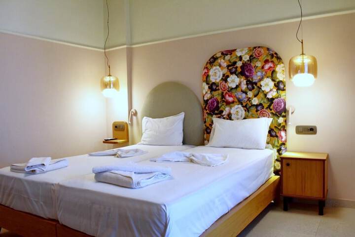 Room 28 of 72