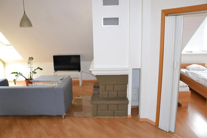 Room 5 of 20