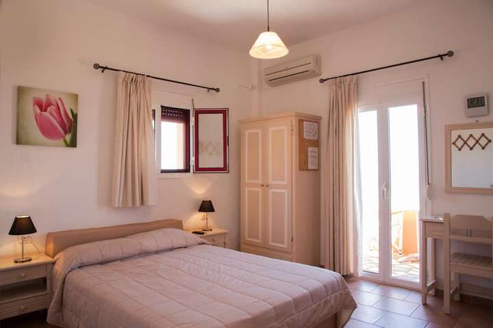 Room 9 of 30