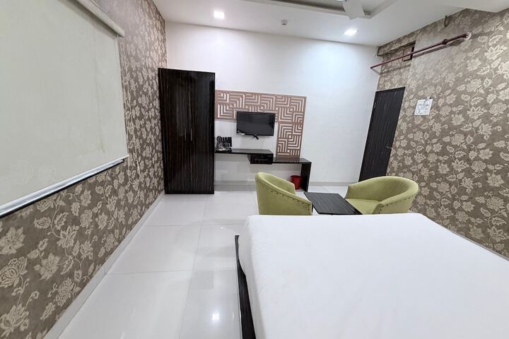 Room 4 of 21