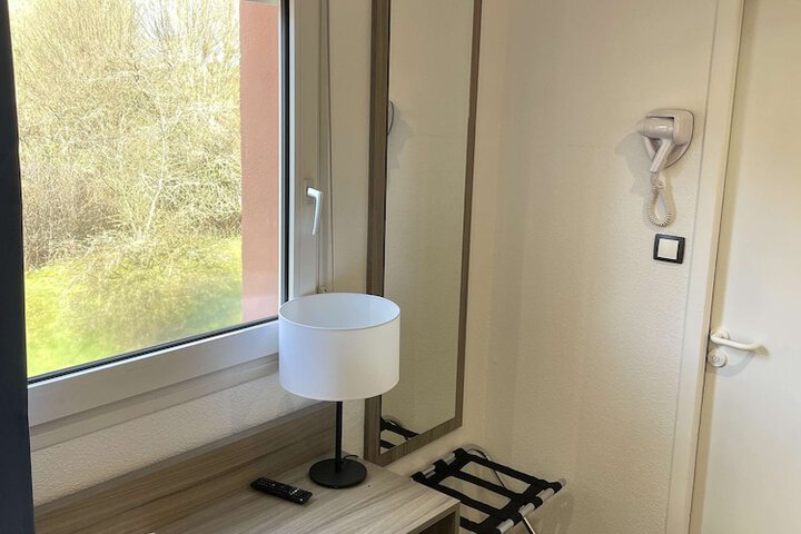 Room 30 of 54