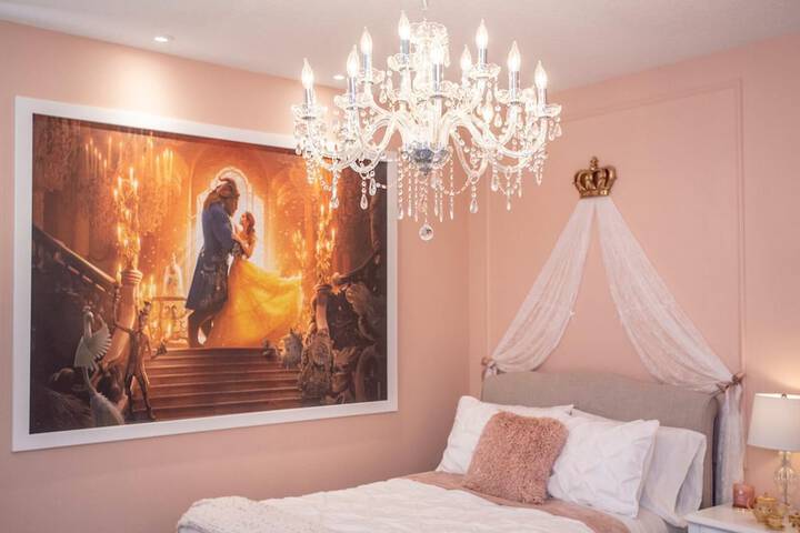 Room 27 of 78