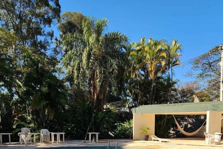 Pool 19 of 38