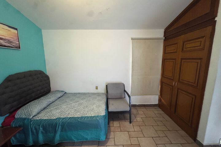 Room 7 of 49