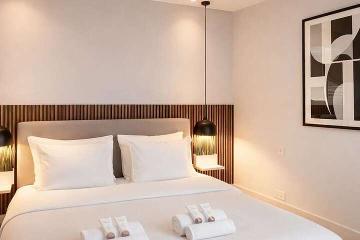 Room 5 of 49