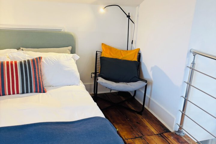 Room 51 of 124