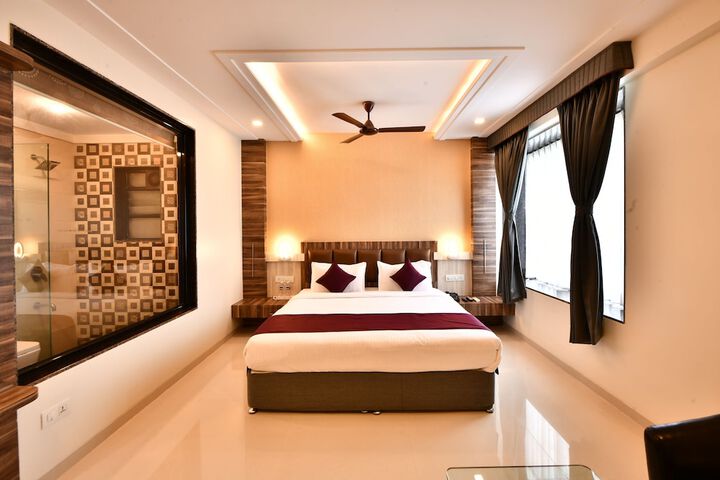 Room 17 of 65