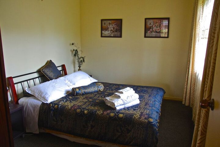 Room 16 of 60