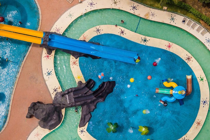 Pool 63 of 133