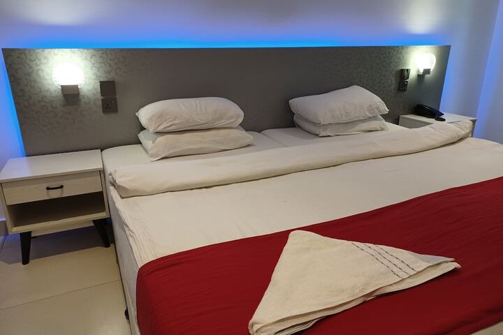 Room 19 of 62