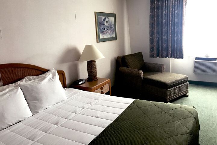 Room 7 of 51