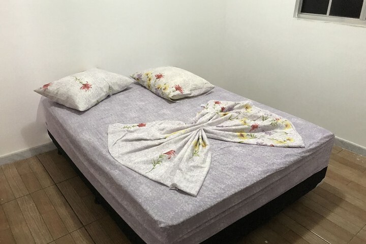 Room 4 of 4