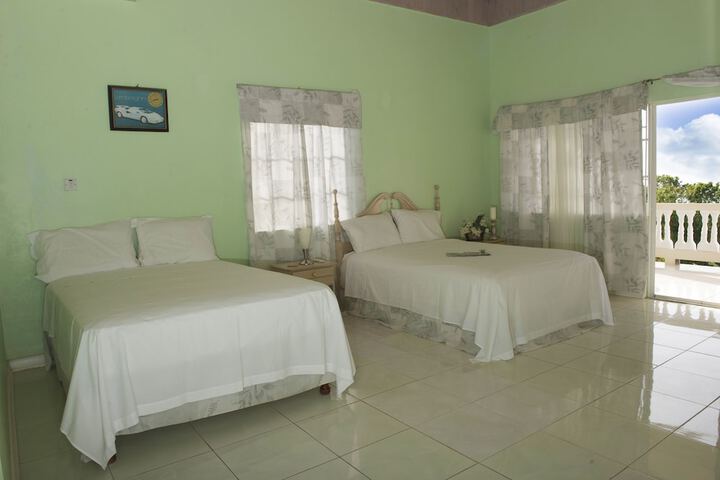 Room 27 of 69