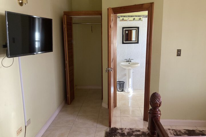 Room 8 of 24
