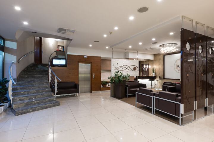 Guest Lobby