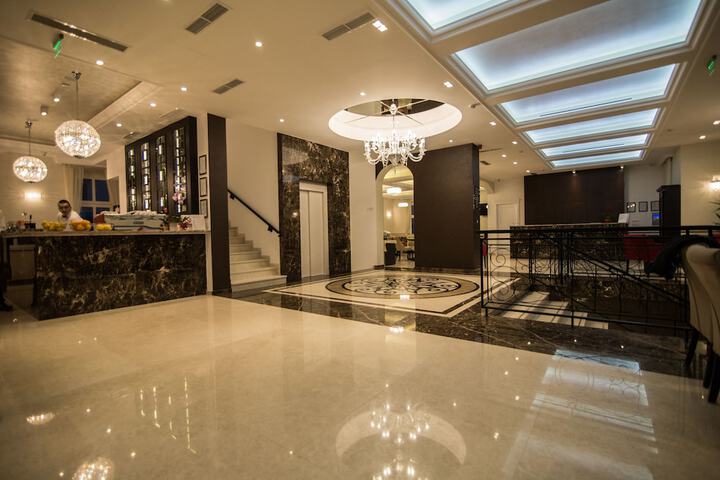 Hotel 2 of 32