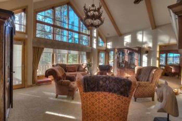 Luxury Highlands Mansion - Stunning Mountain Views