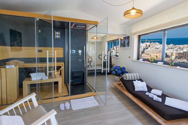 Room 90 of 178