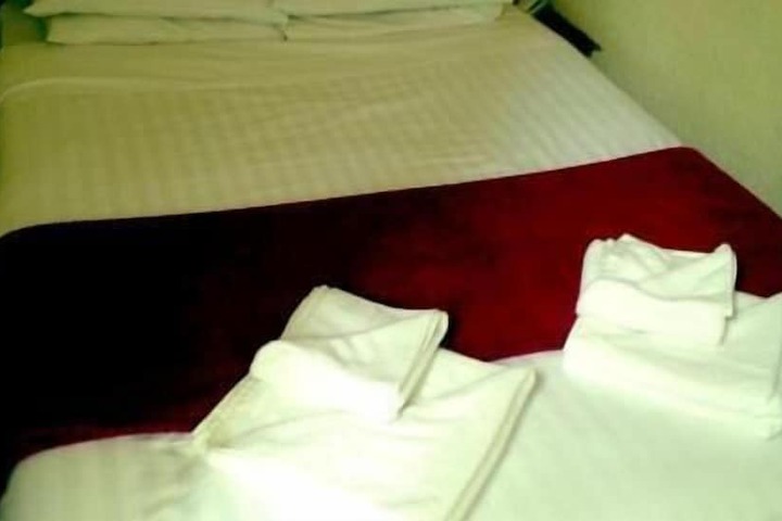 Room 5 of 30