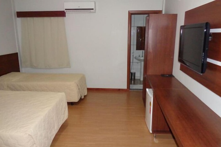Room 20 of 37