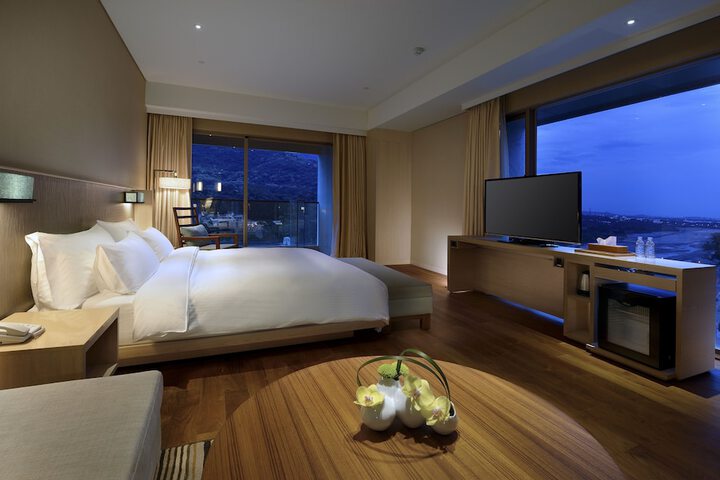 Room 20 of 100