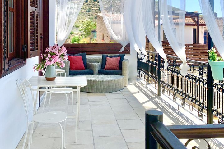Terrace/Patio 25 of 40