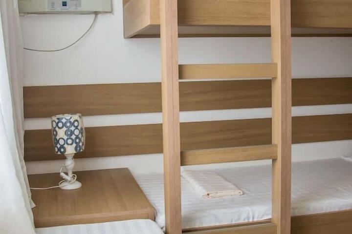 Room 45 of 61
