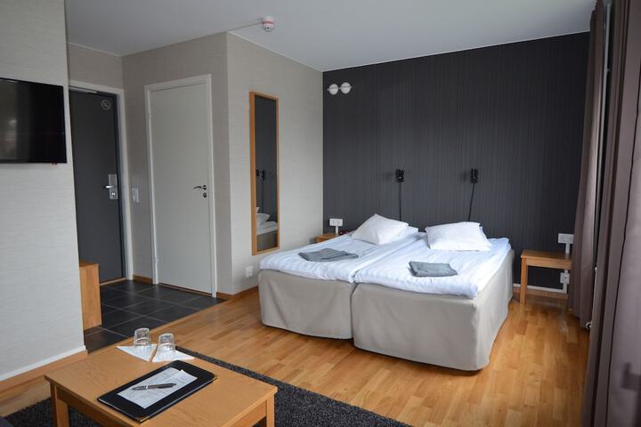 Room 10 of 49