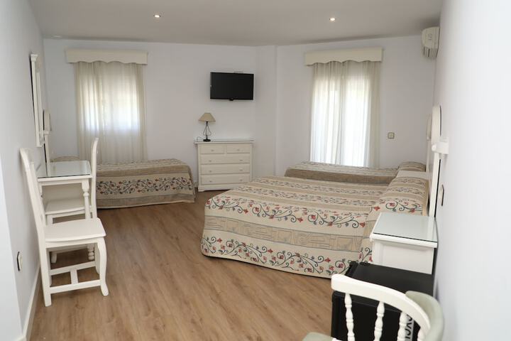 Room 28 of 50