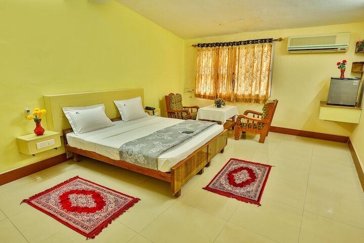 Room 2 of 6