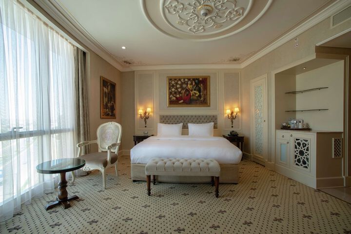 Room 10 of 53